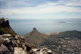 Vy uppe frn Table Mountain (Lions Head)